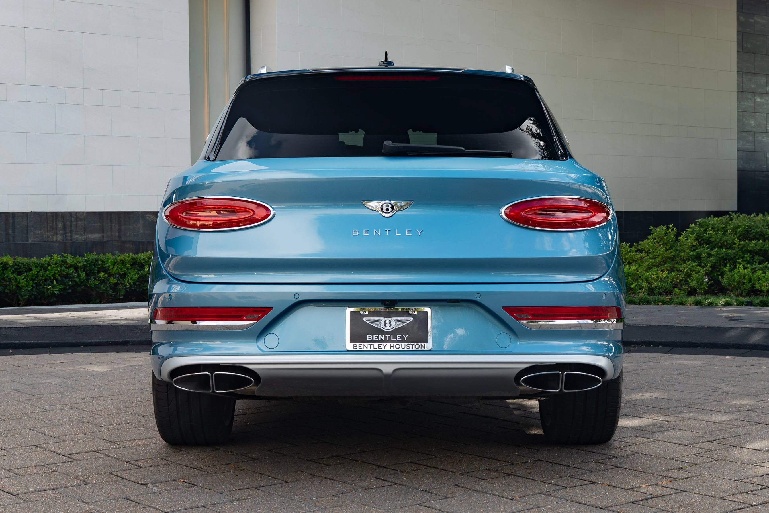 Certified 2025 Bentley Bentayga Extended Wheelbase AWD/4WD image 14