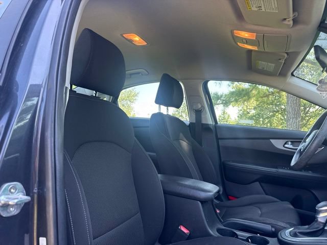 Used 2019 Kia Forte LXS FWD image 15