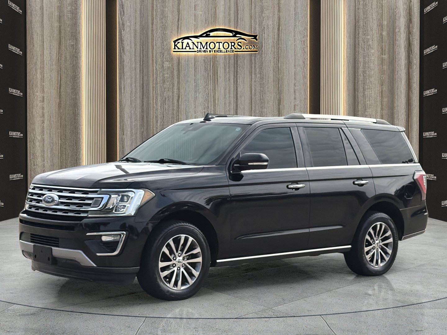 Used 2018 Ford Expedition Limited w/ Equipment Group 301A RWD image 3