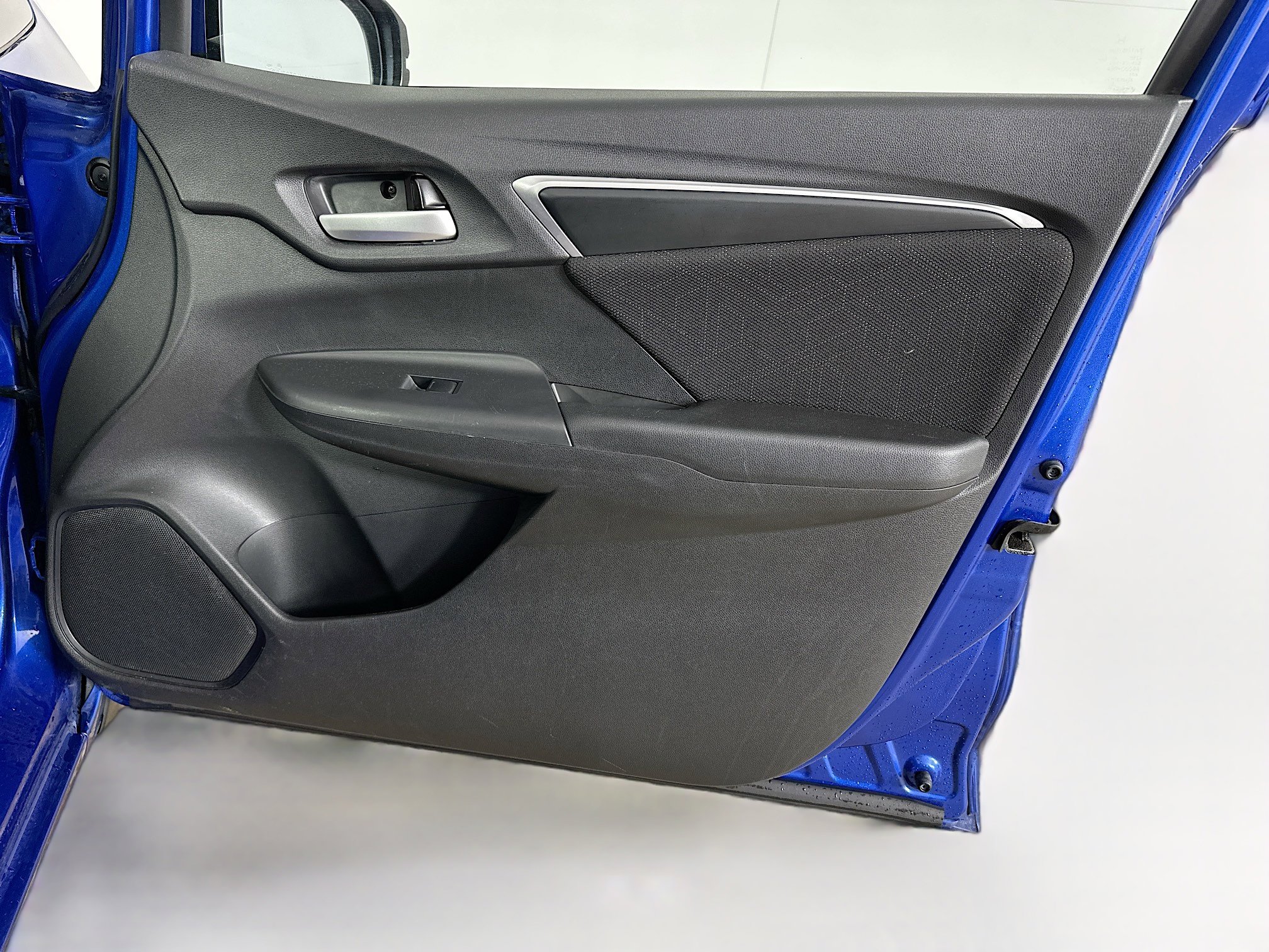 Used 2017 Honda Fit EX image 31