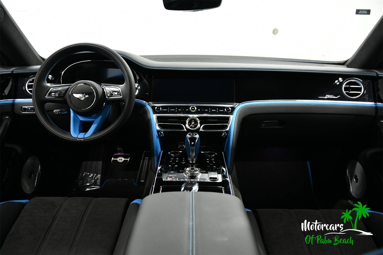 Used 2025 Bentley Flying Spur Plug-In Hybrid image 28