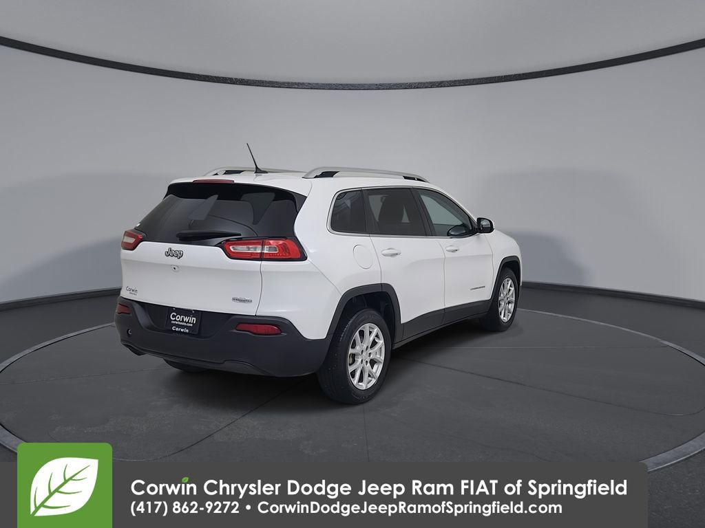 Used 2018 Jeep Cherokee Latitude w/ Cold Weather Group image 14