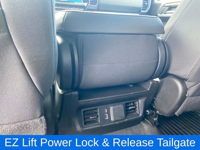 Used 2025 Chevrolet Silverado 1500 LT image 19