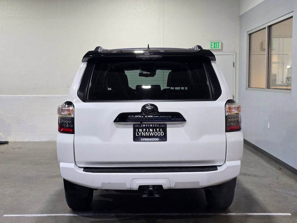 Used 2020 Toyota 4Runner Venture image 5