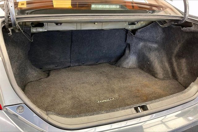 Used 2017 Toyota Corolla L w/ Carpet Mat Package (TMS) image 28