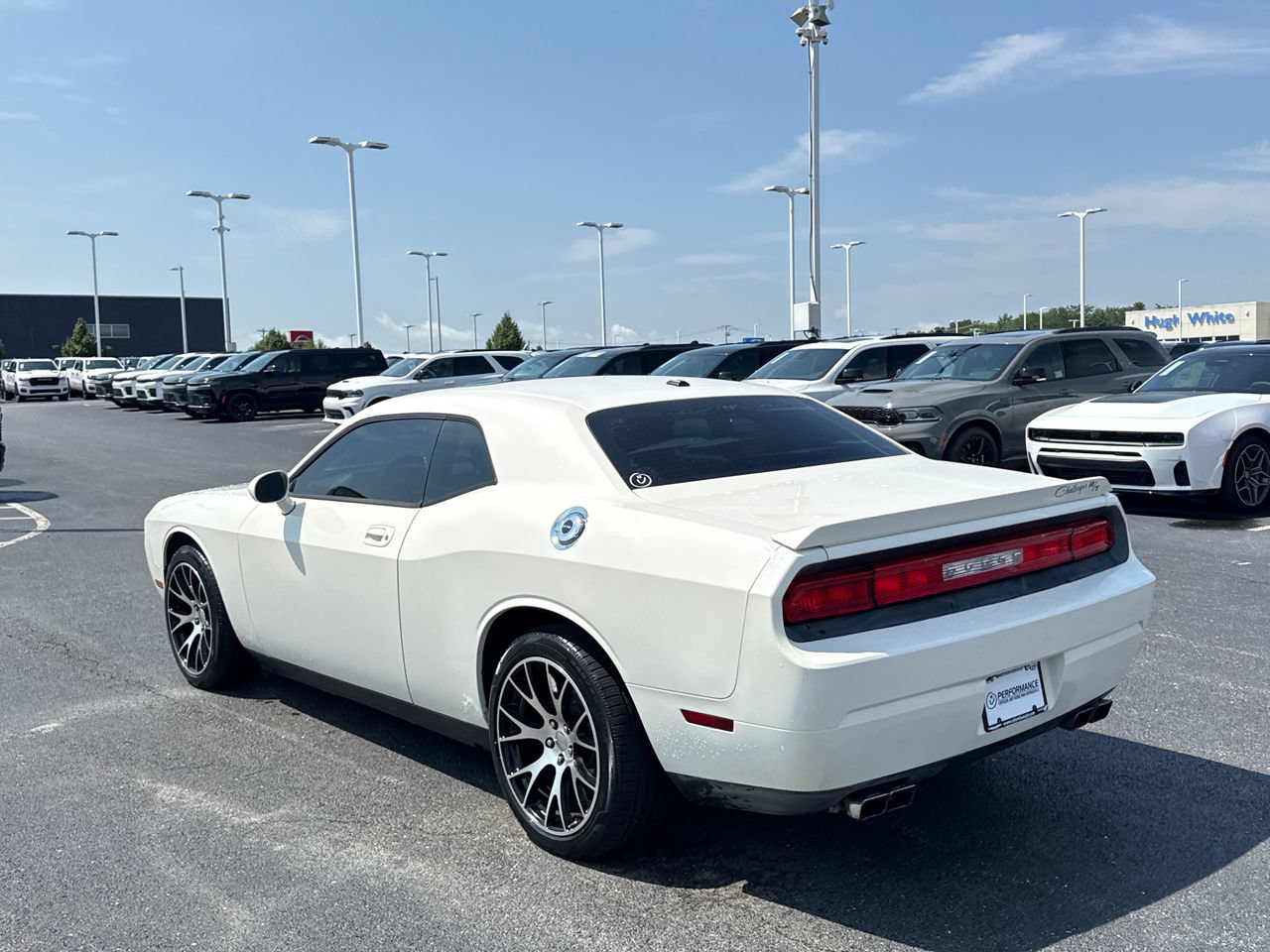 Used 2010 Dodge Challenger R/T RWD image 5