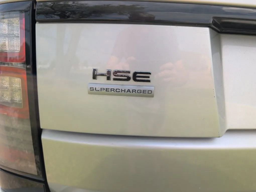 Used 2017 Land Rover Range Rover HSE AWD/4WD image 8