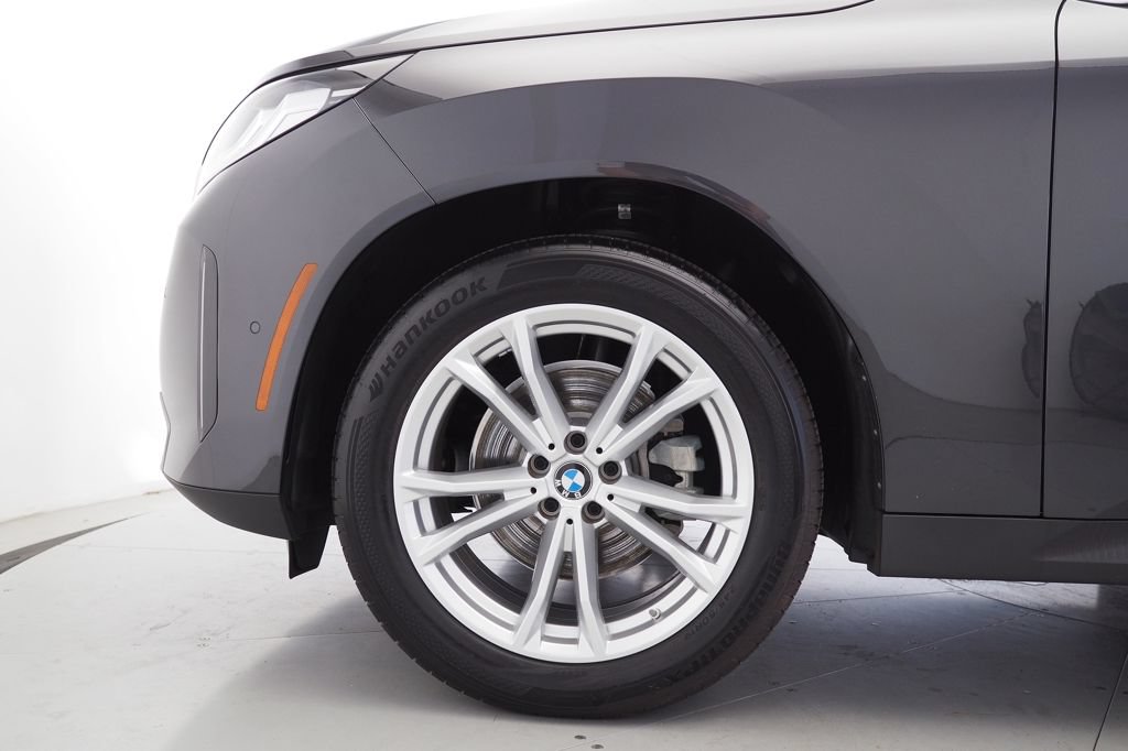 Certified 2025 BMW X3 xDrive30i w/ Convenience Package AWD/4WD image 5