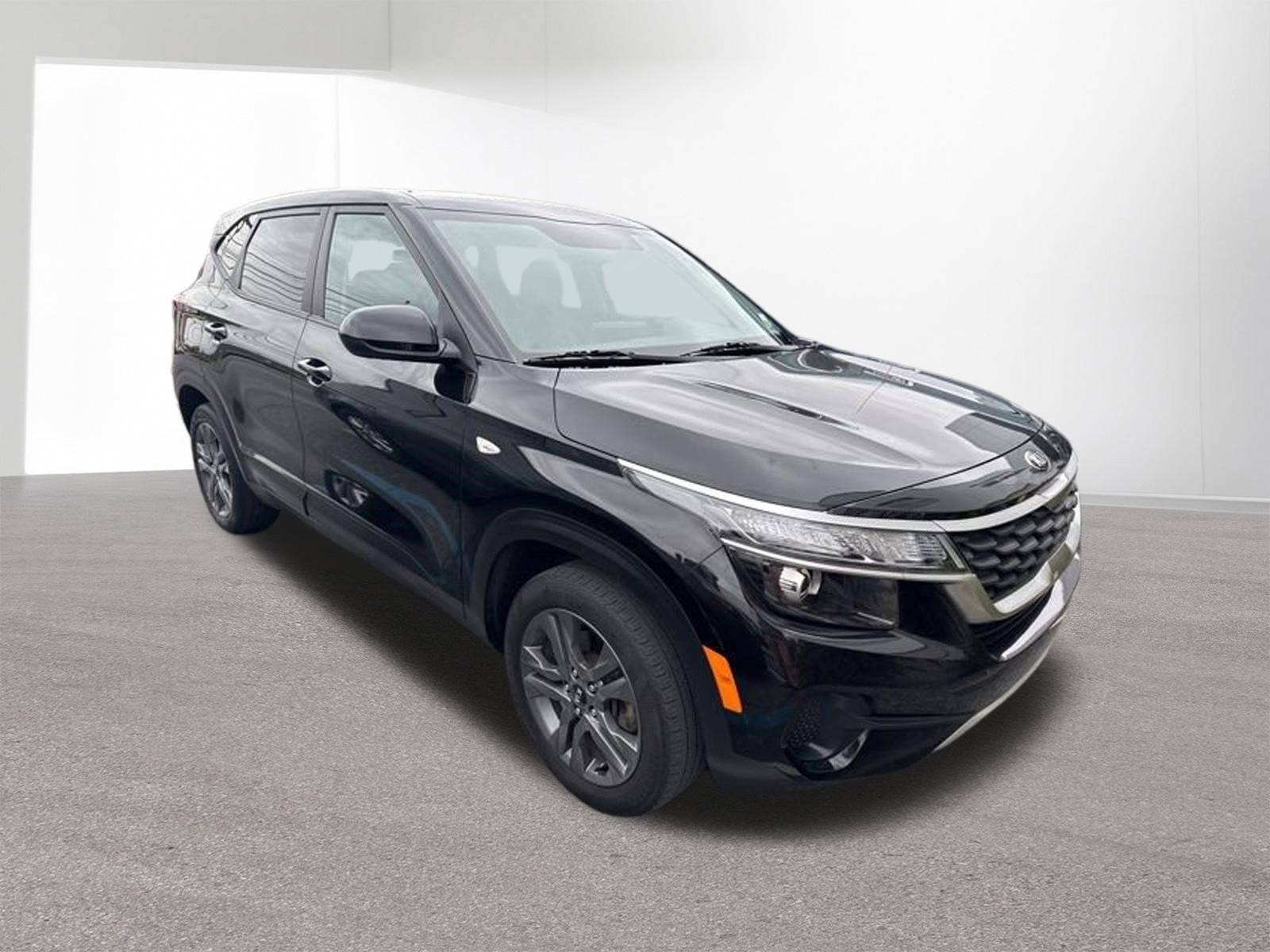 Certified 2021 Kia Seltos LX AWD/4WD image 2