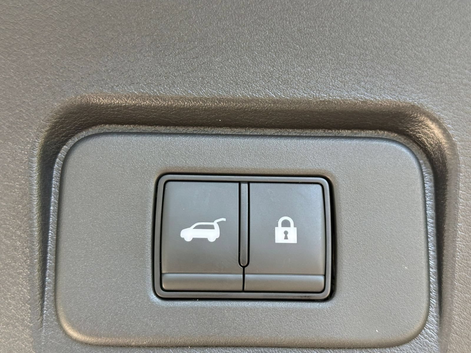 Used 2026 Nissan Rogue SL AWD/4WD image 22