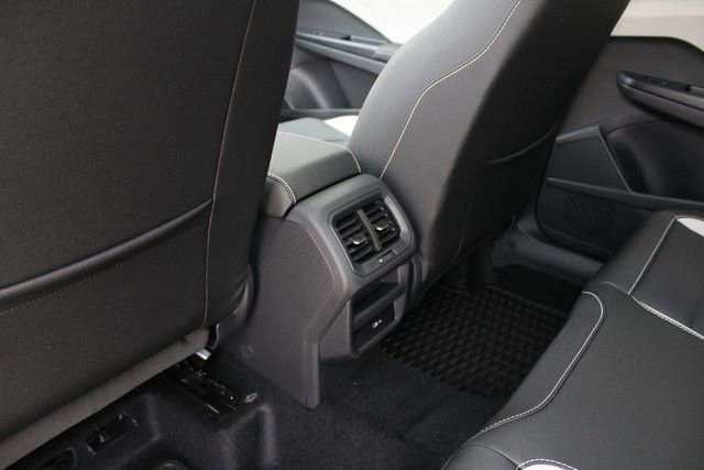 New 2025 Volkswagen Taos SEL image 21