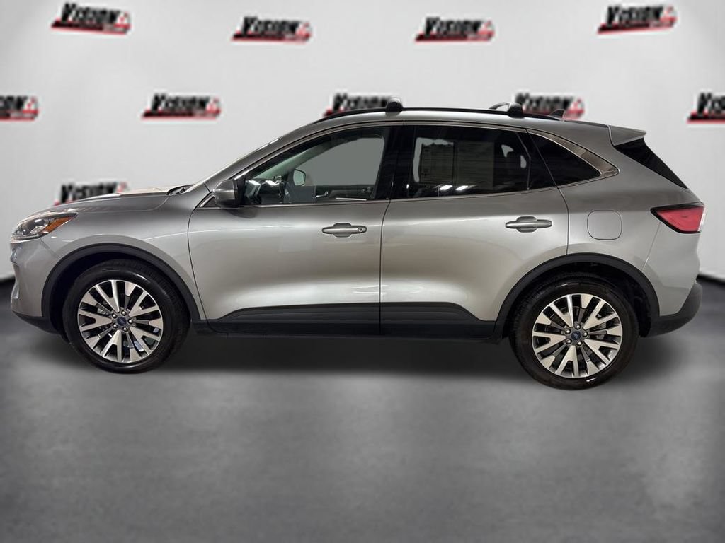 Used 2022 Ford Escape Titanium AWD/4WD image 9