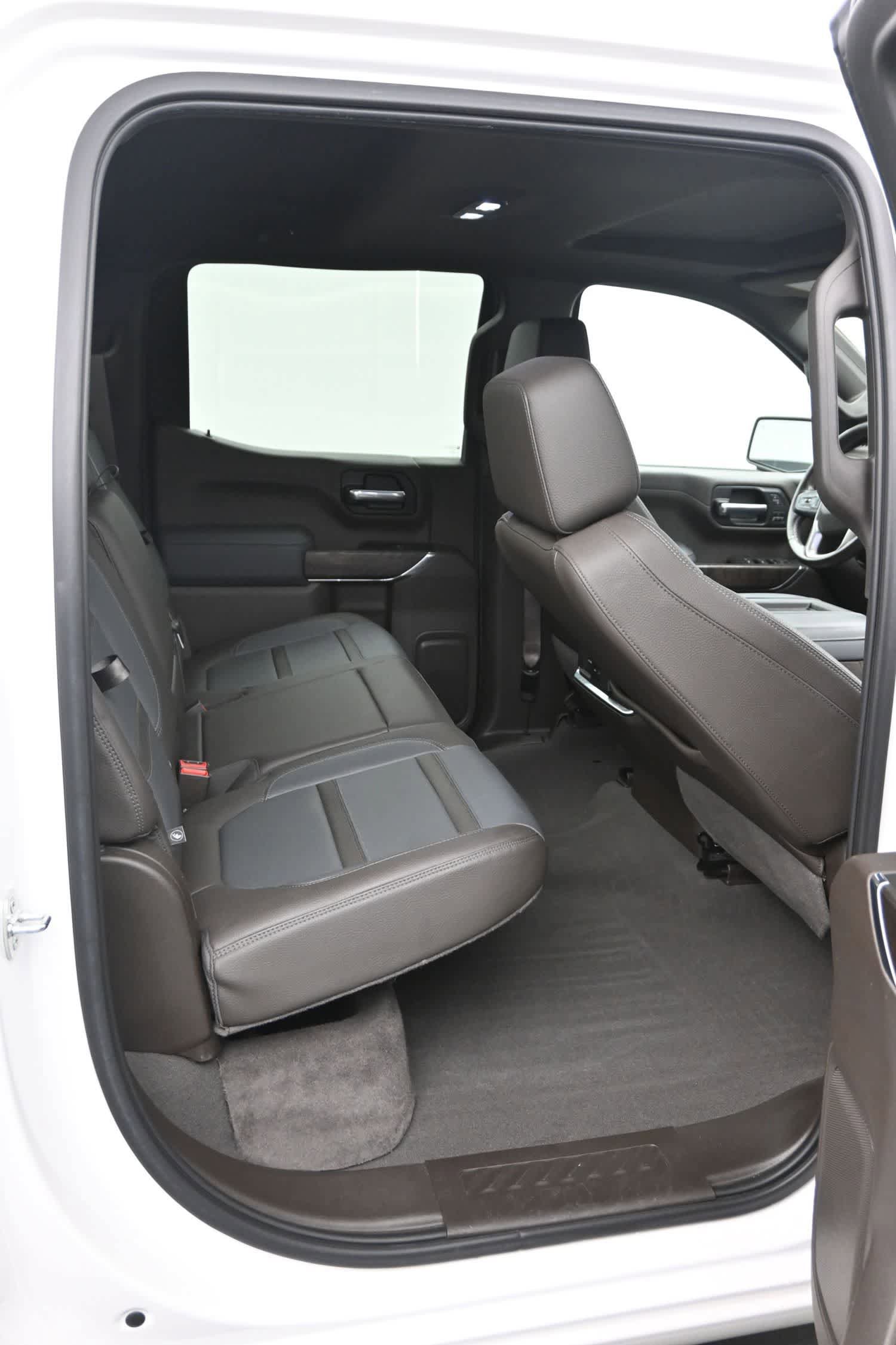 Used 2021 GMC Sierra 1500 Denali w/ Denali Premium Package AWD/4WD image 12