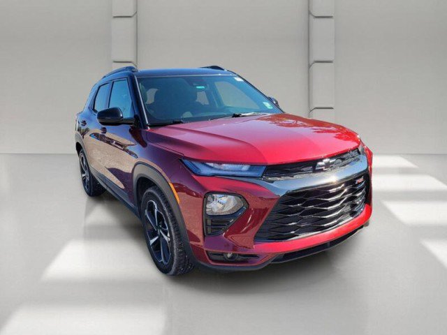 Used 2023 Chevrolet TrailBlazer RS w/ Sun and Liftgate Package FWD image 3
