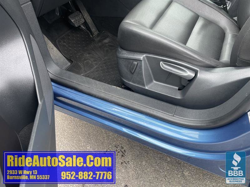 Used 2017 Volkswagen Tiguan S image 26
