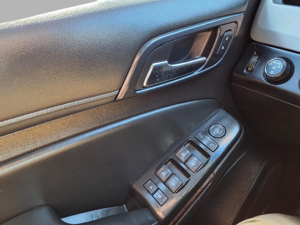 Used 2016 GMC Yukon SLE w/ HD Trailering Package AWD/4WD image 18