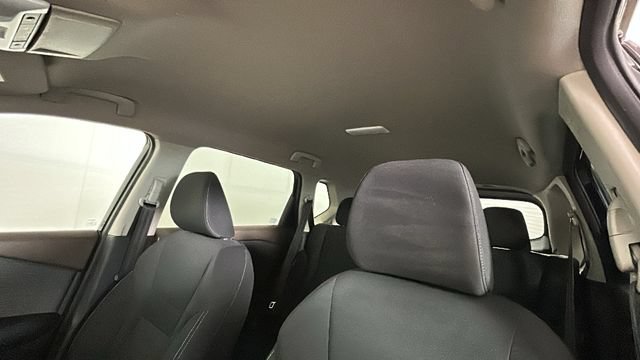 Used 2023 Nissan Rogue S AWD/4WD image 12