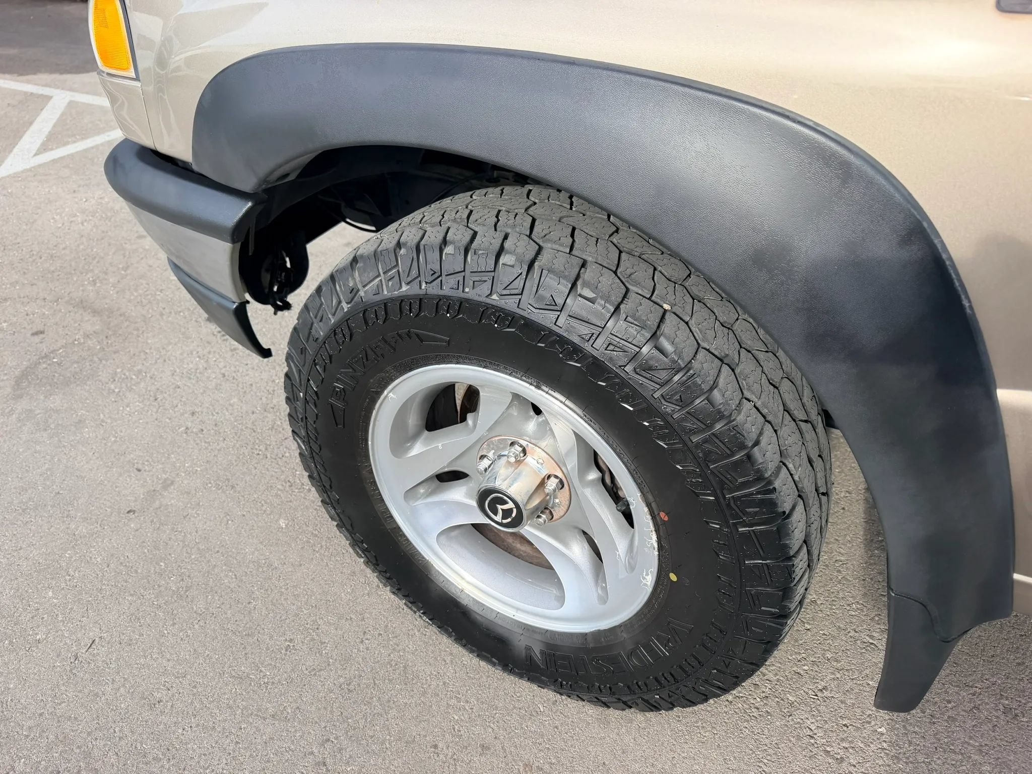 Used 2003 MAZDA B-Series Pickup 4x4 Cab Plus B4000 image 9