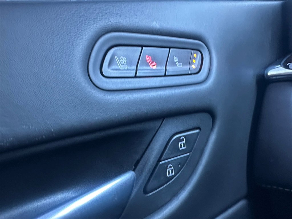 Used 2021 Cadillac Escalade Sport Platinum w/ LPO, ONYX Package image 26