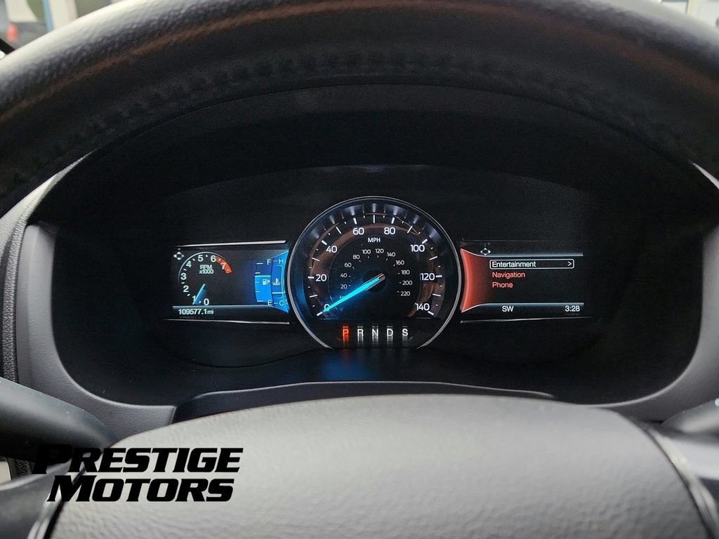 Used 2018 Ford Explorer XLT w/ Equipment Group 201A AWD/4WD image 11