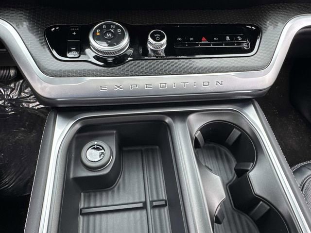 New 2026 Ford Expedition Platinum w/ Stealth Performance Package image 26