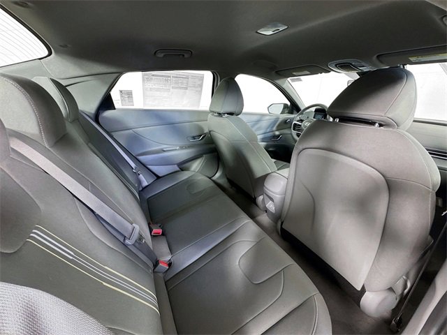 New 2025 Hyundai Elantra SEL image 27