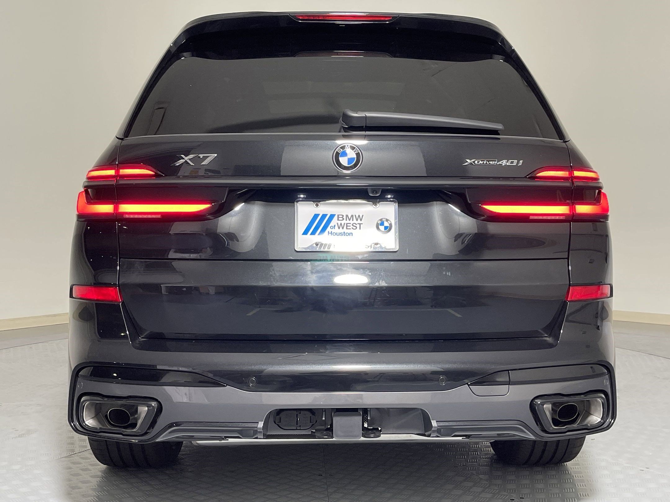 Used 2026 BMW X7 xDrive40i w/ M Sport Package image 10