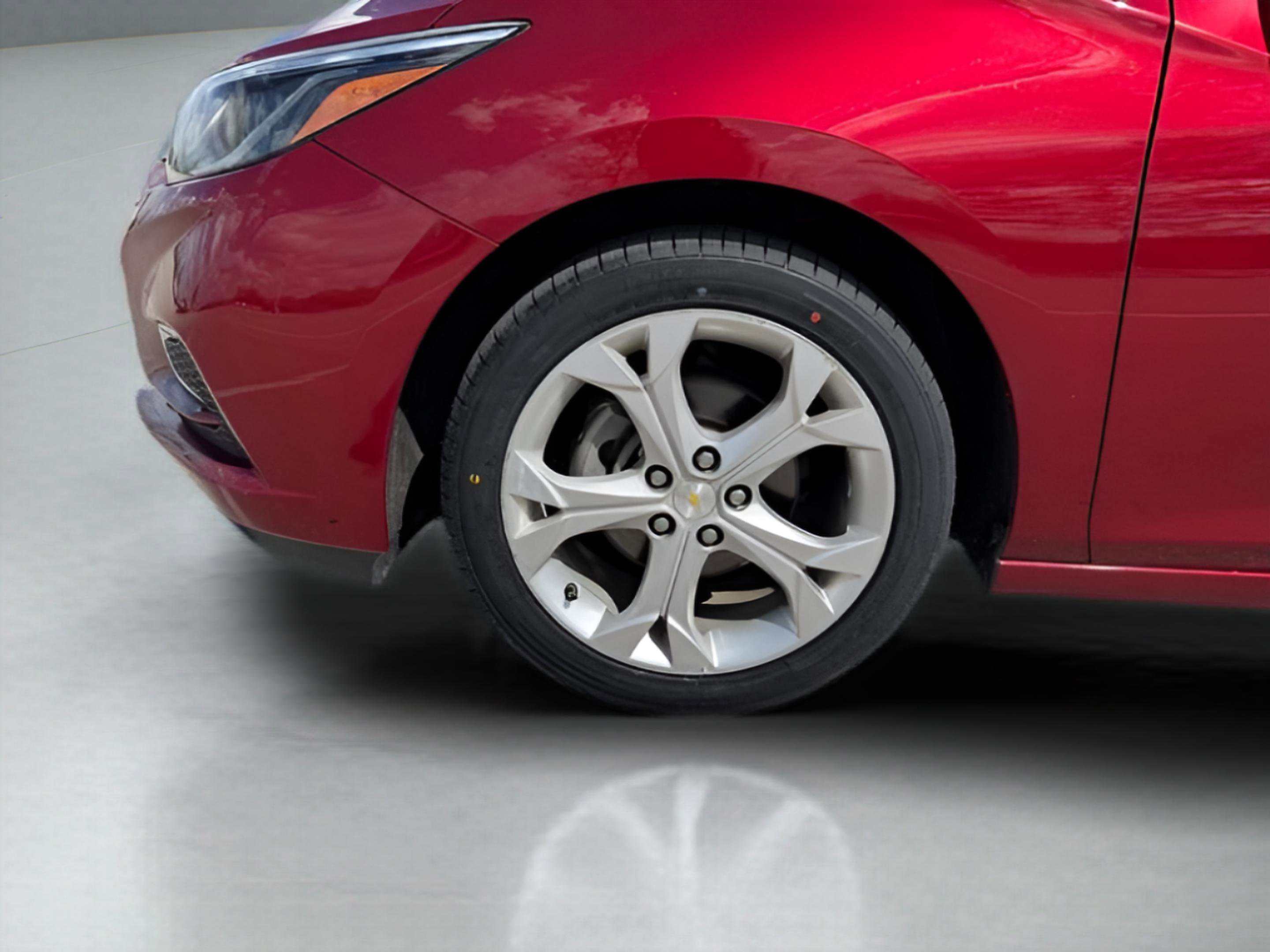 Used 2017 Chevrolet Cruze Premier image 29