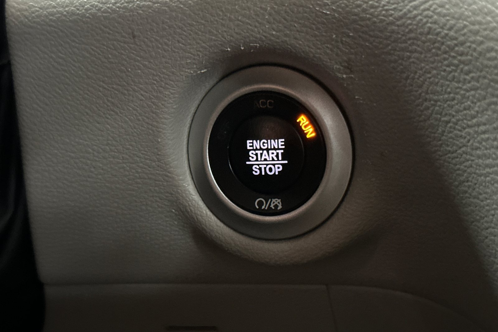 Used 2023 Chrysler Pacifica Touring-L FWD image 22