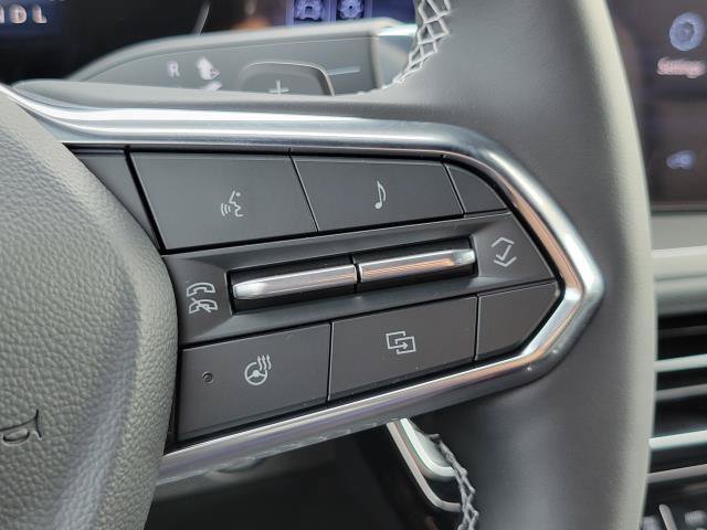 New 2027 Chevrolet Traverse LT w/ Midnight/Sport Edition AWD/4WD image 17