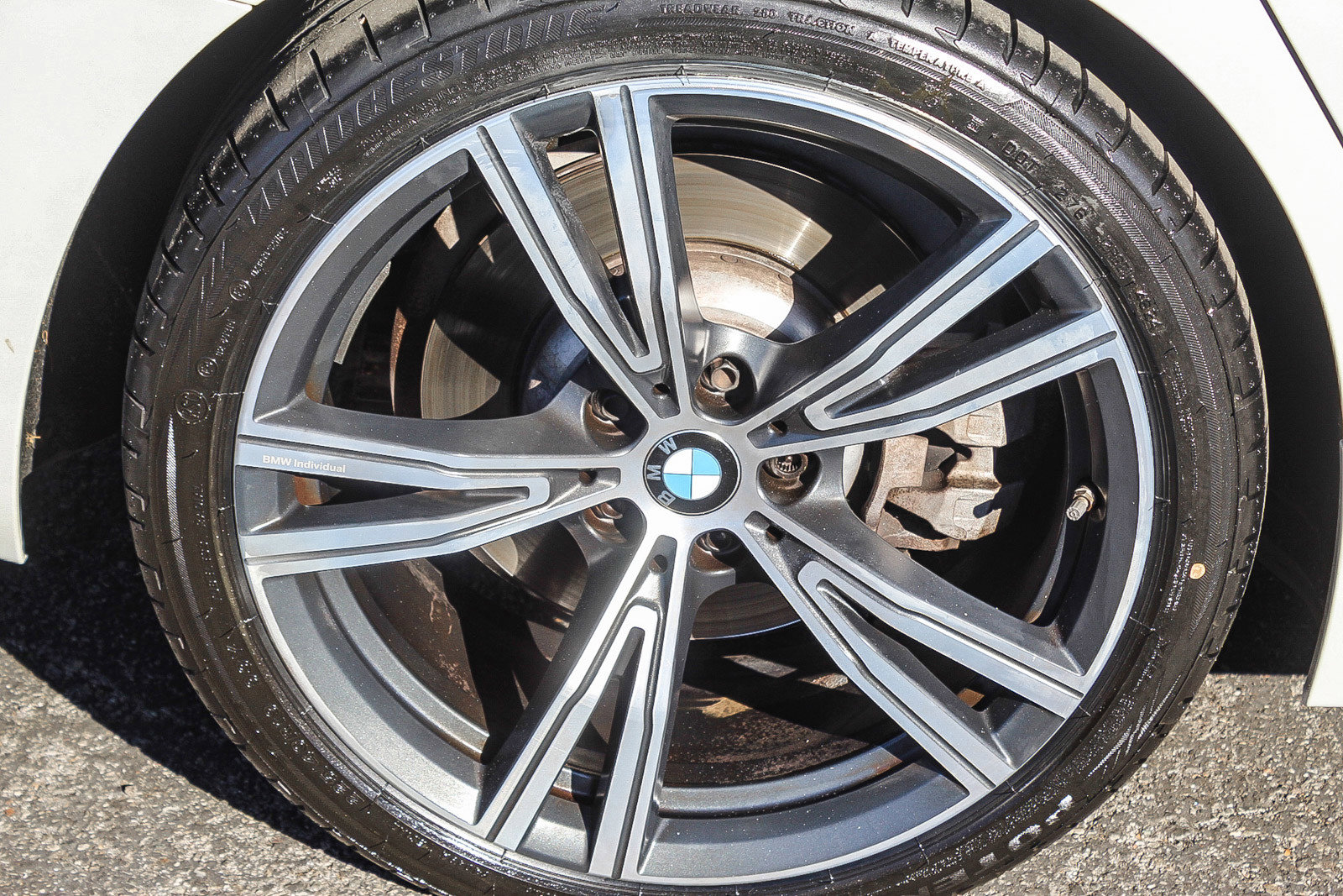 Used 2019 BMW 330i Sedan w/ Premium Package image 11