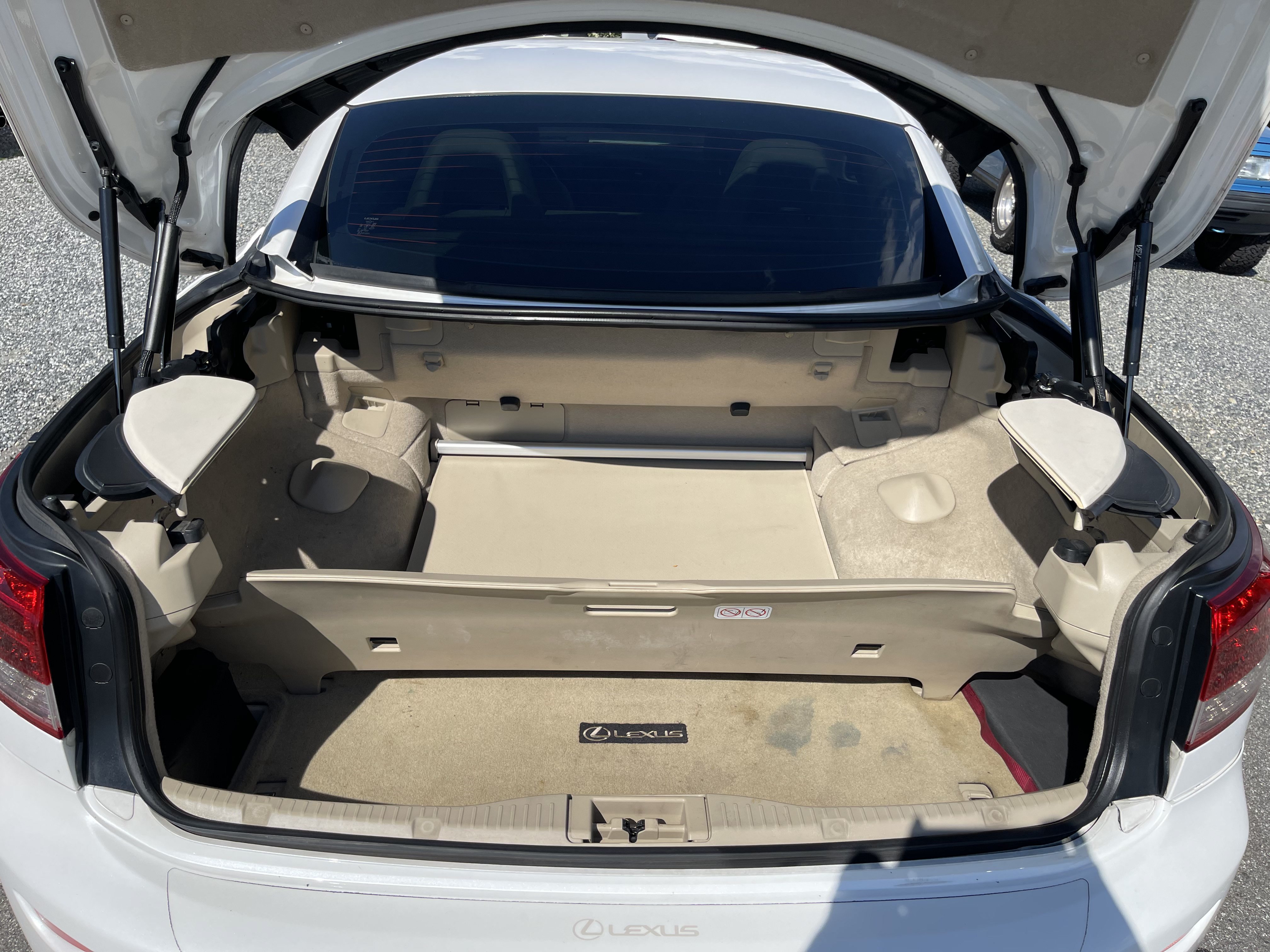 Used 2010 Lexus IS 250C RWD image 14