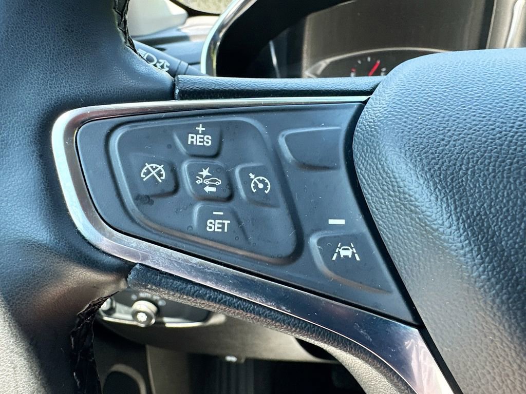 Used 2024 Chevrolet Equinox LT FWD image 11