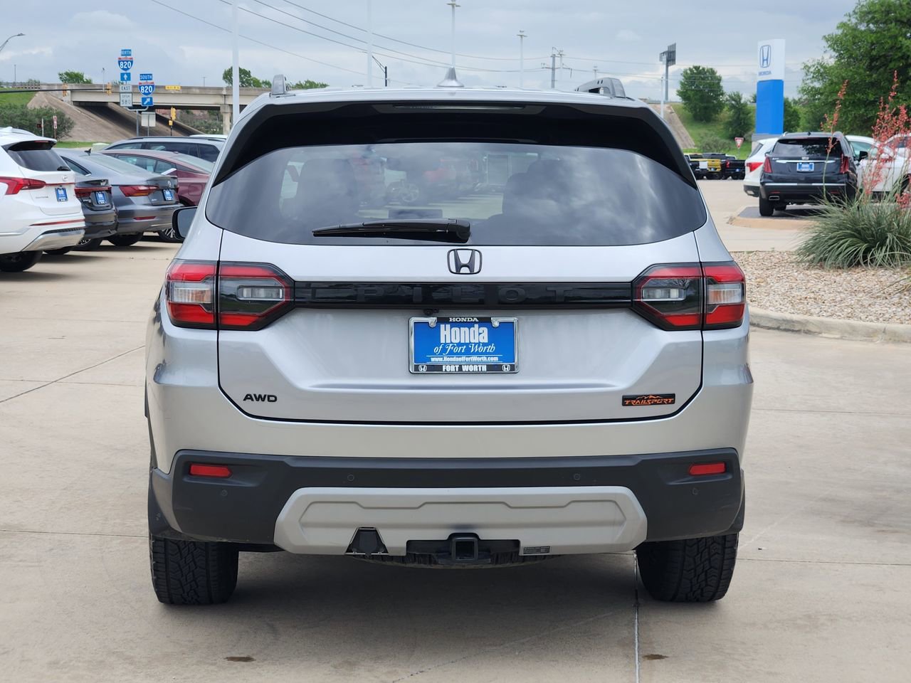 Certified 2025 Honda Pilot TrailSport image 6