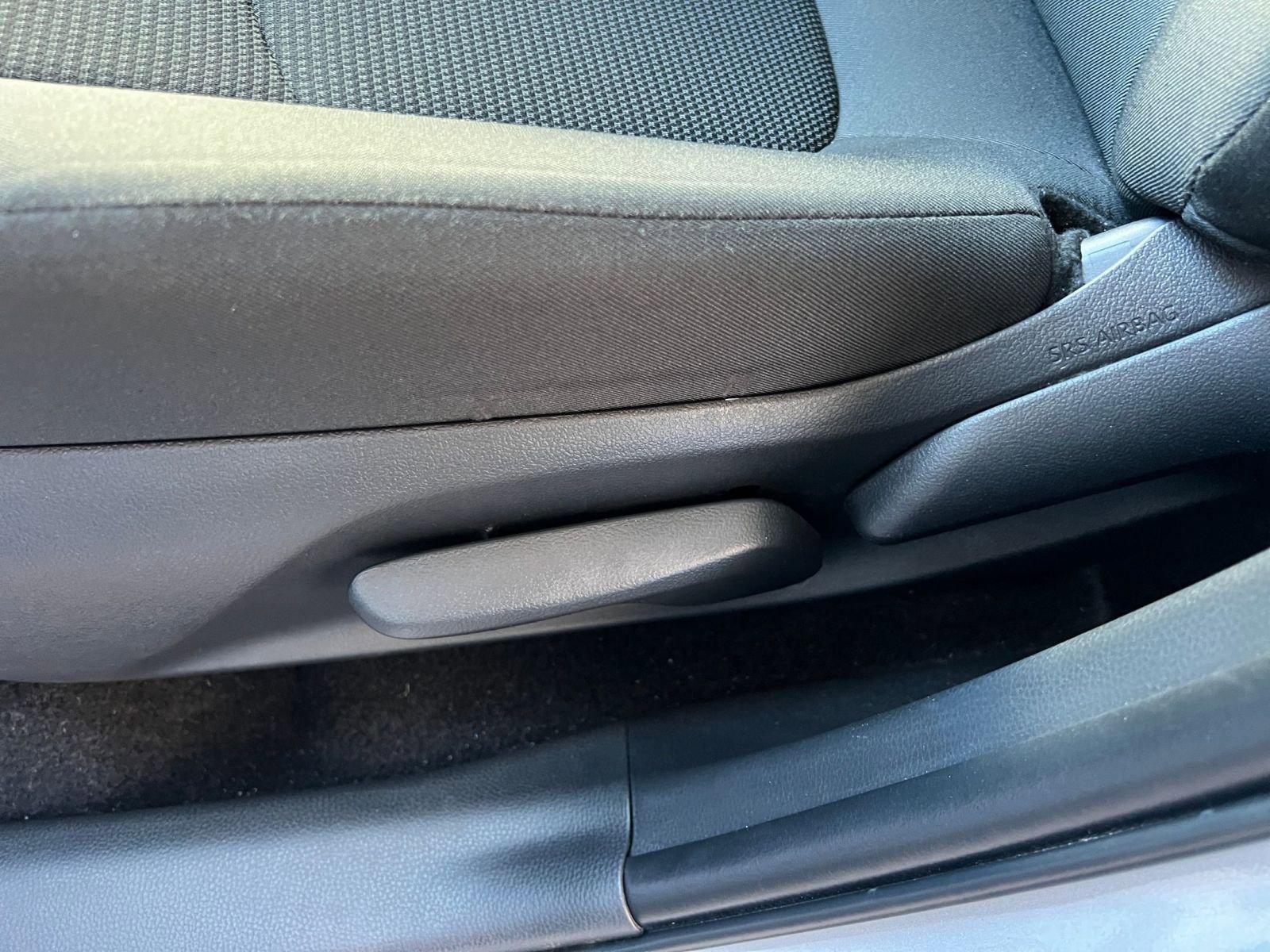 Used 2025 Toyota RAV4 LE image 23