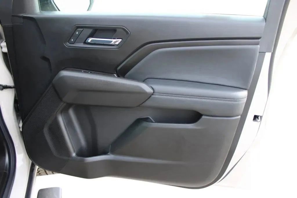 New 2026 GMC Canyon Elevation w/ Convenience Package image 15