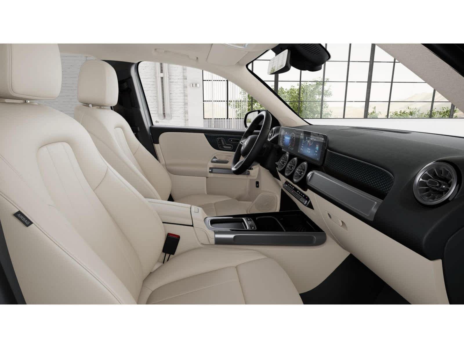Used 2026 Mercedes-Benz GLB 250 image 4