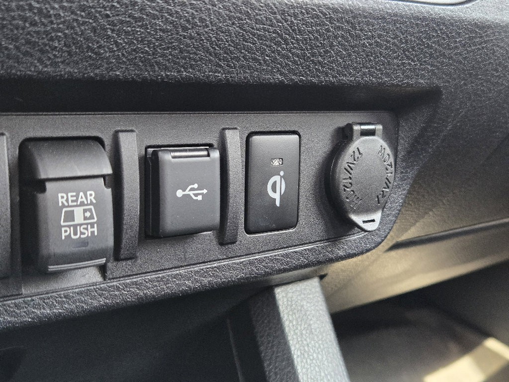 Used 2022 Toyota Tacoma Limited w/ Nightshade Package image 22