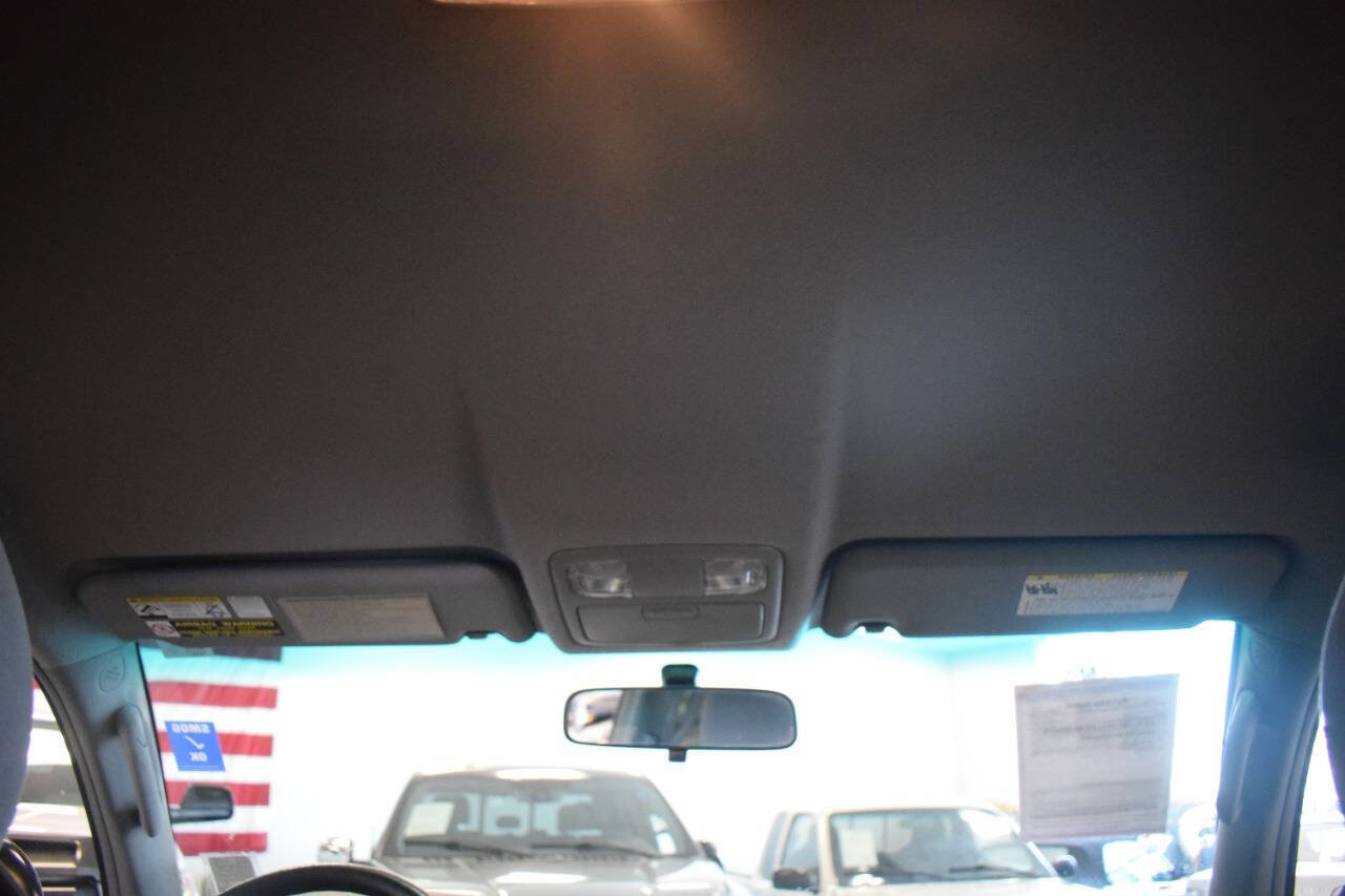 Used 2005 Toyota 4Runner SR5 image 46