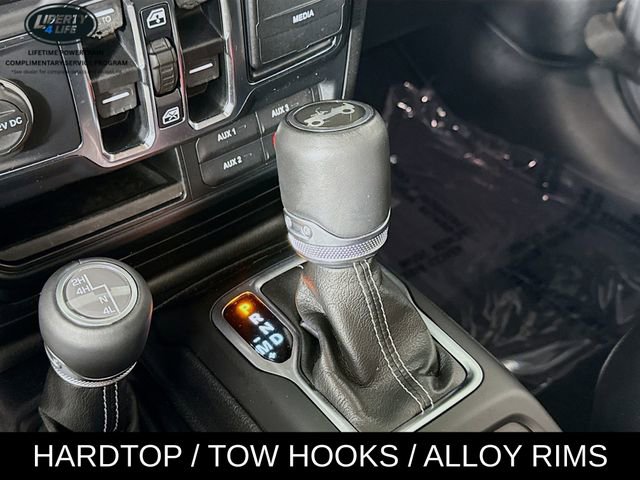 Used 2019 Jeep Wrangler Unlimited Sahara image 17