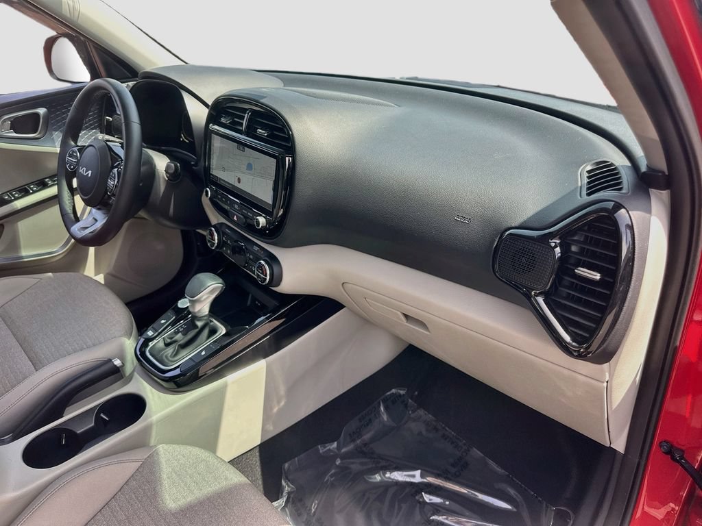 Certified 2024 Kia Soul EX FWD image 29