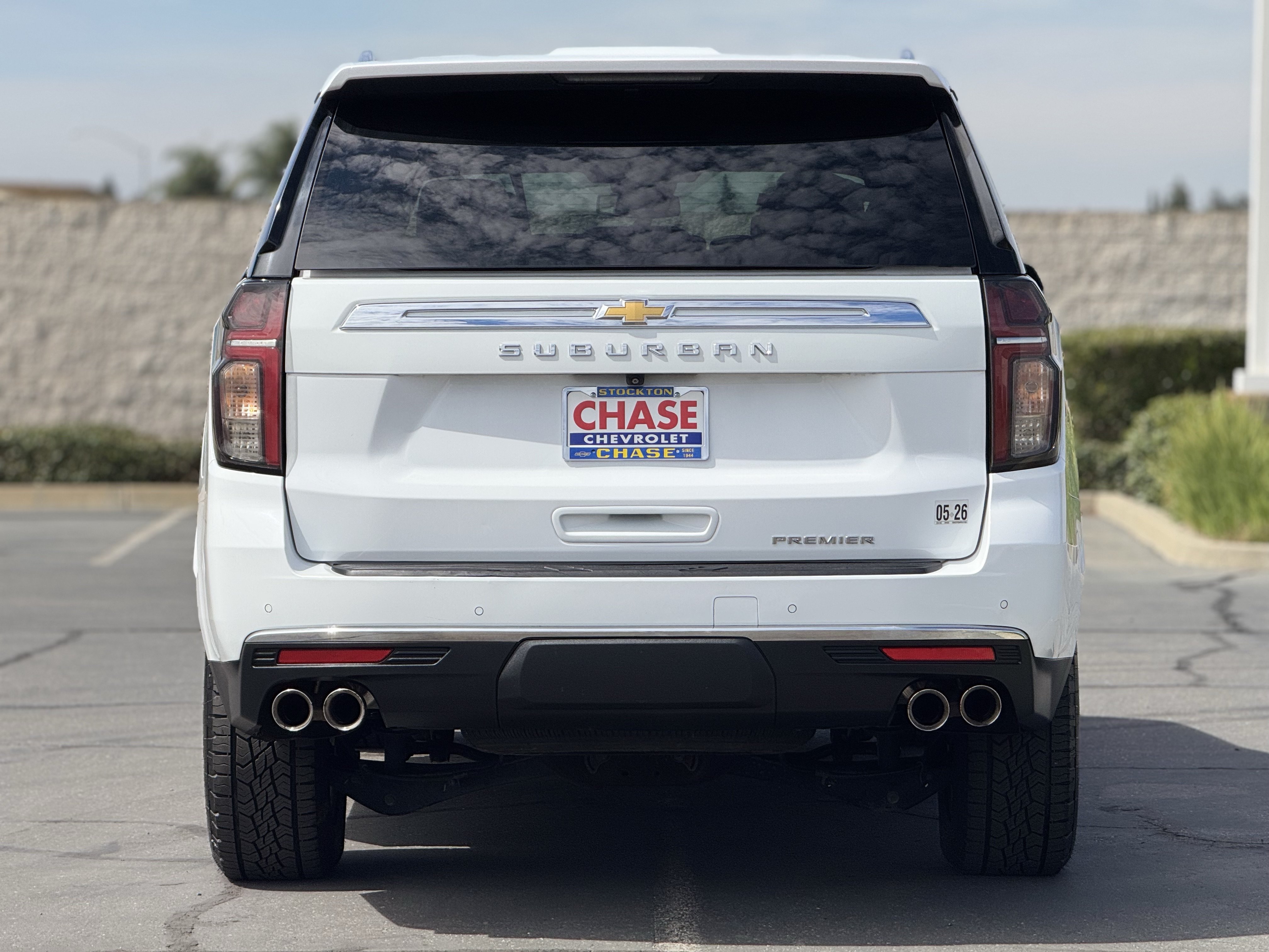 Certified 2023 Chevrolet Suburban Premier RWD image 6