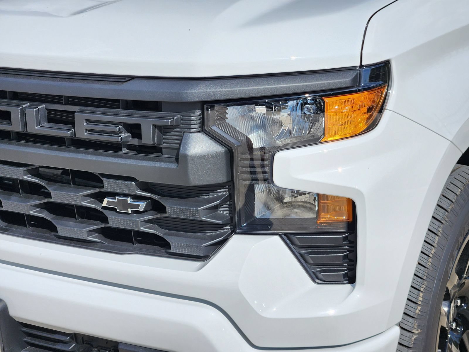 New 2026 Chevrolet Silverado 1500 Custom w/ LPO, Dark Essentials Package RWD image 9