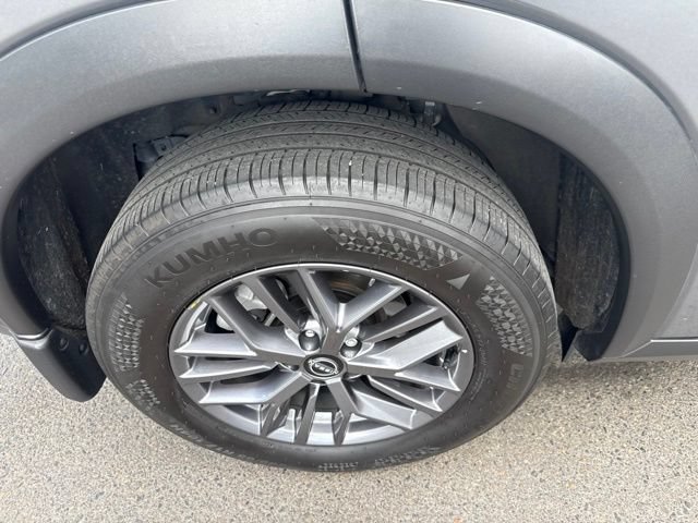 Used 2023 Nissan Rogue S AWD/4WD image 17