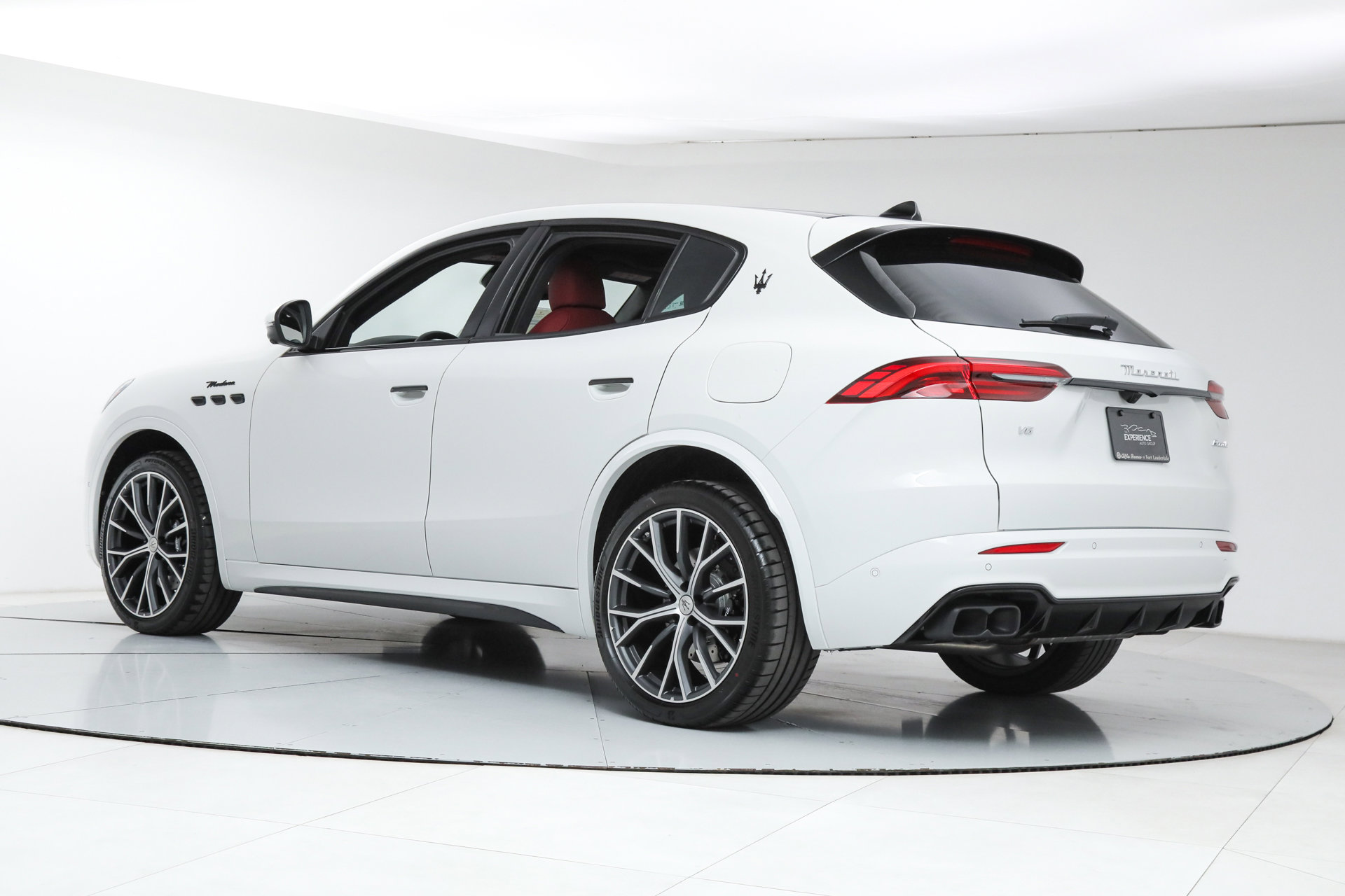 New 2026 Maserati Grecale Modena AWD/4WD image 3