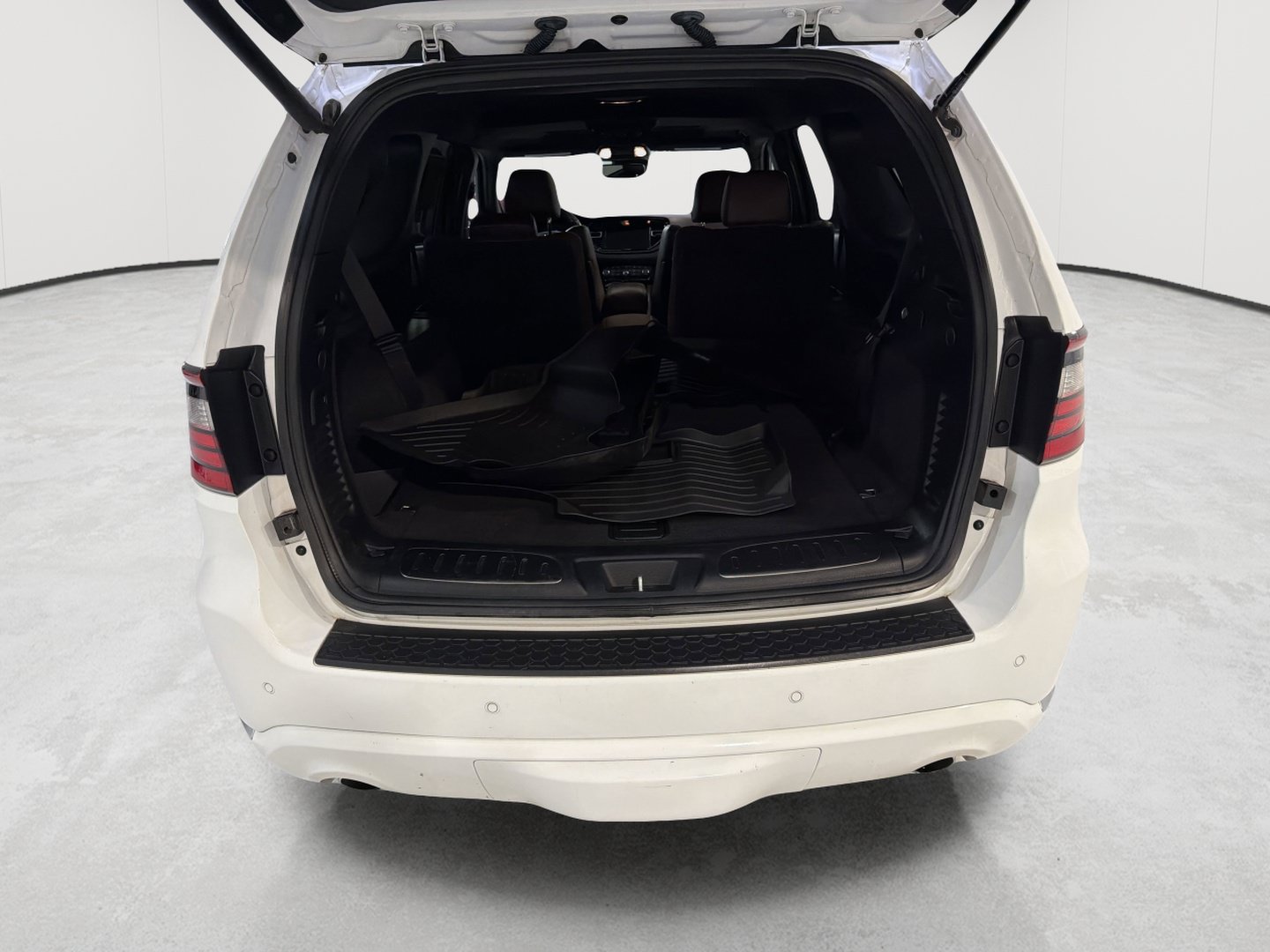 Used 2023 Dodge Durango Citadel RWD image 28