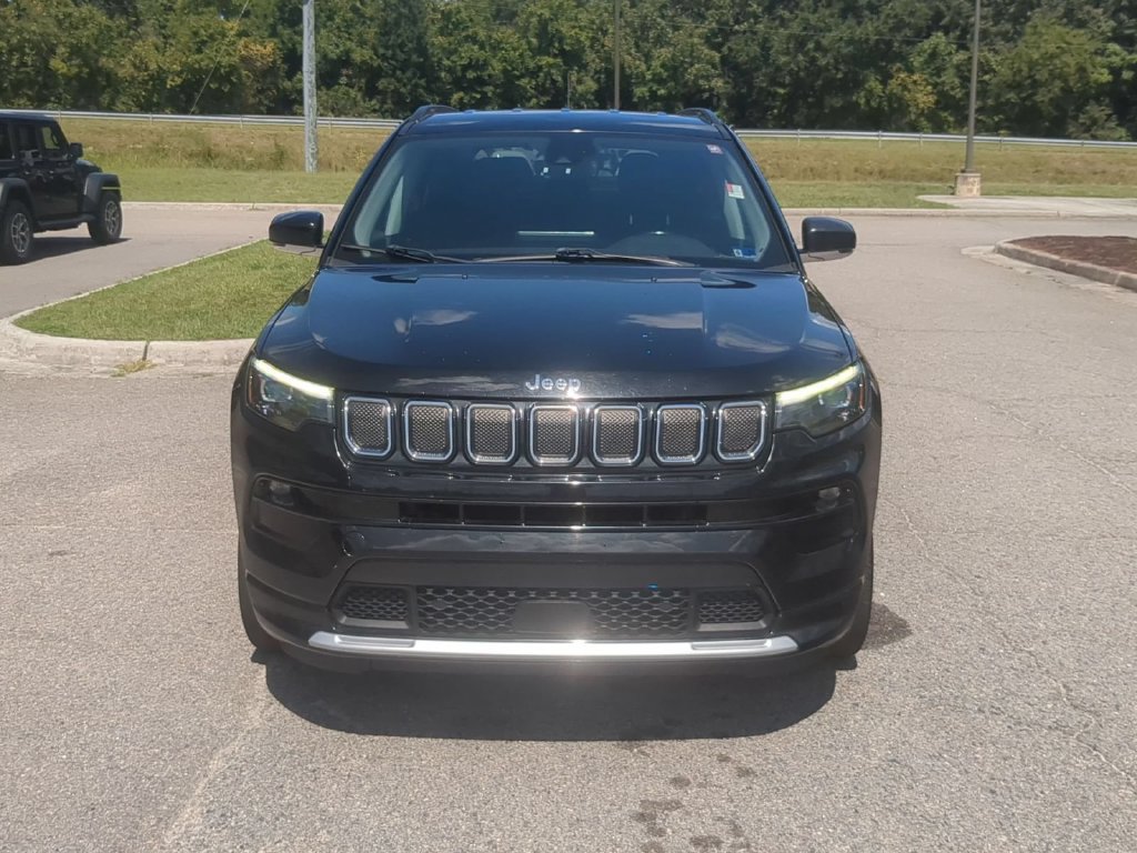 Certified 2022 Jeep Compass Limited w/ Elite Group AWD/4WD image 8