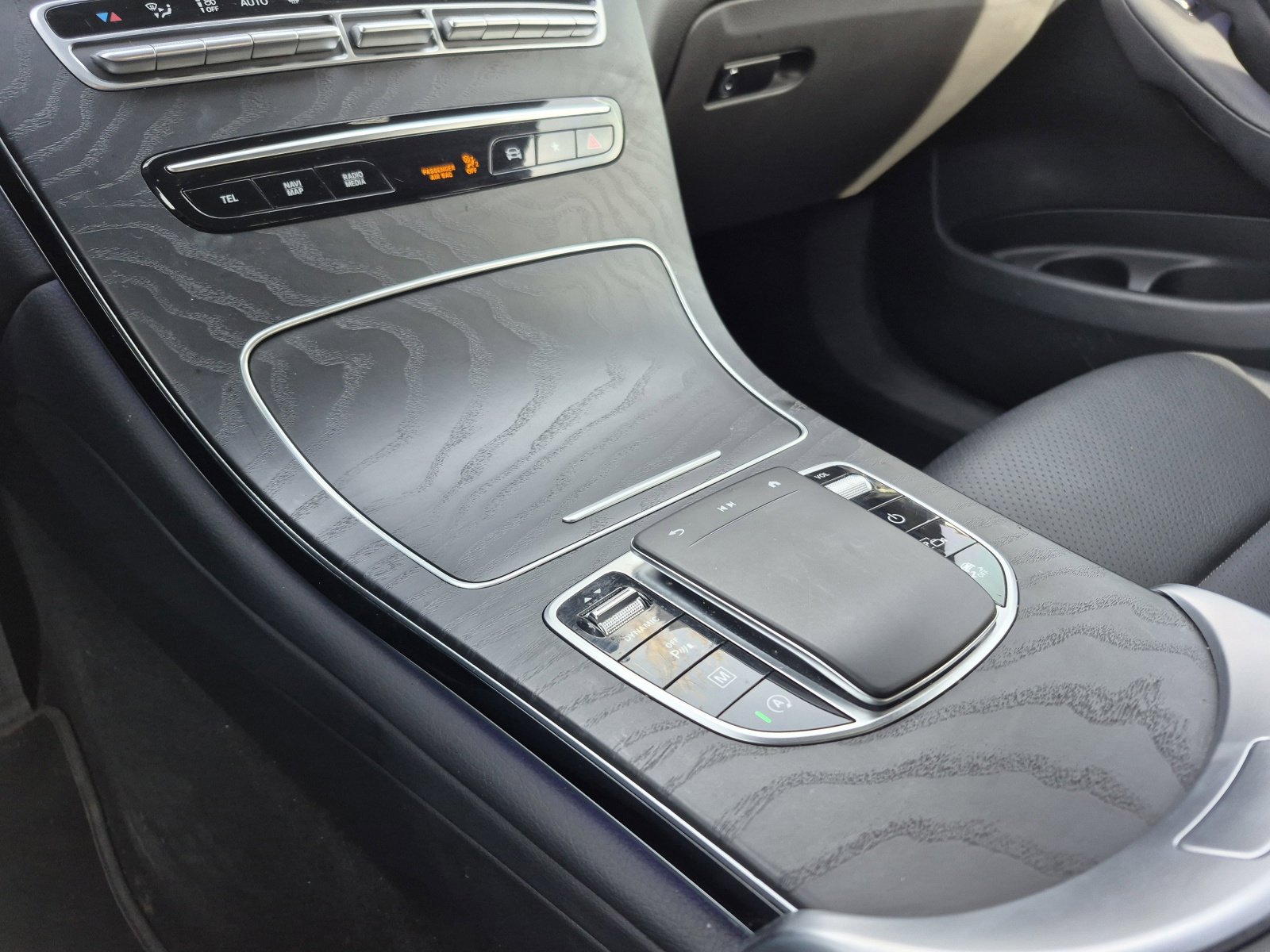 Used 2023 Mercedes-Benz GLC 300 4MATIC Coupe image 12