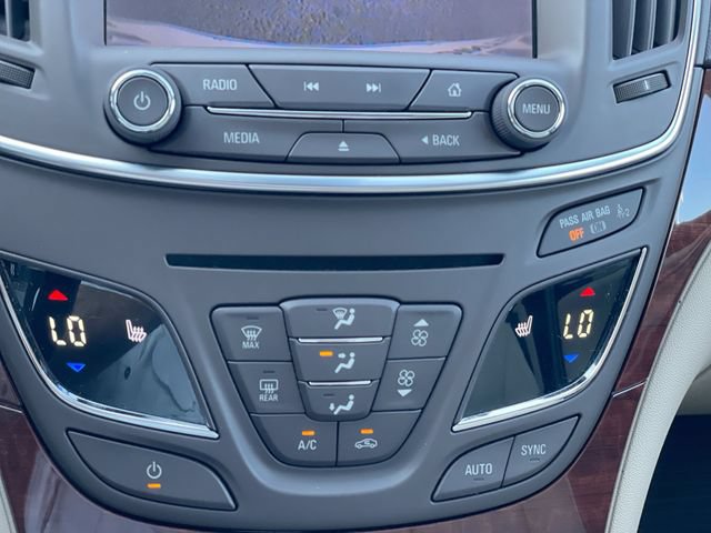 Certified 2014 Buick Regal FWD image 24
