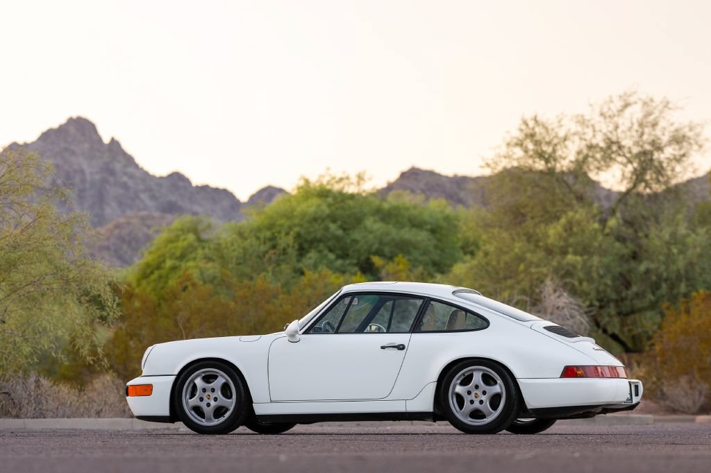 Used 1992 Porsche 911 Carrera RWD image 12